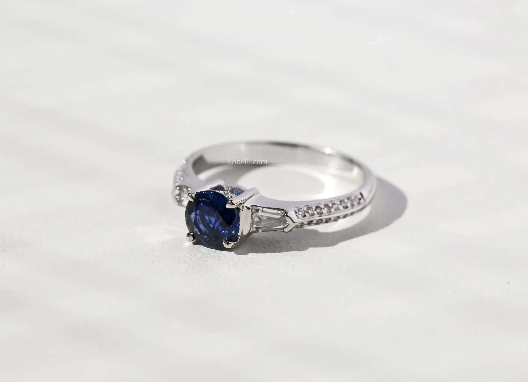 Ciel Sapphire & Diamond Ring
