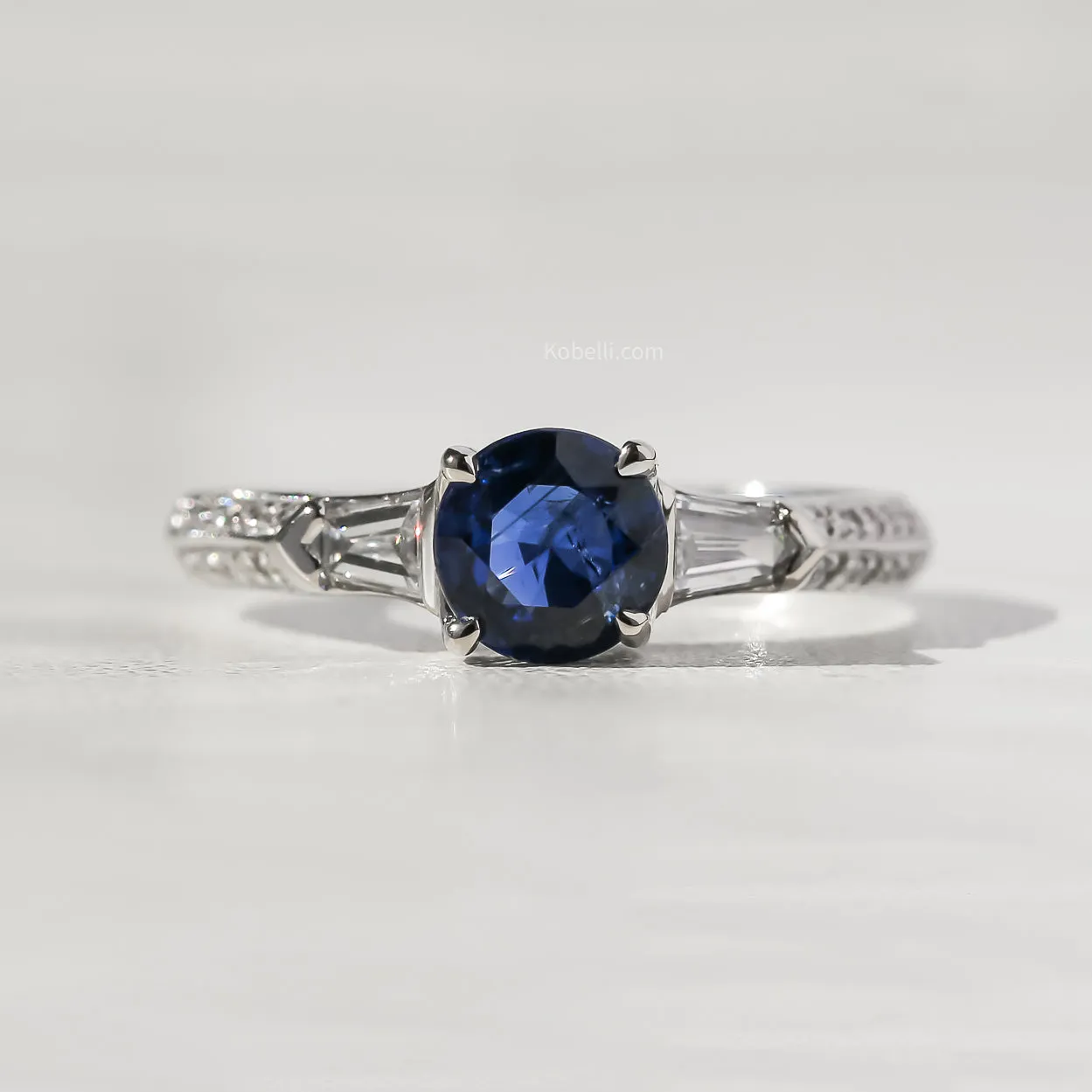 Ciel Sapphire & Diamond Ring