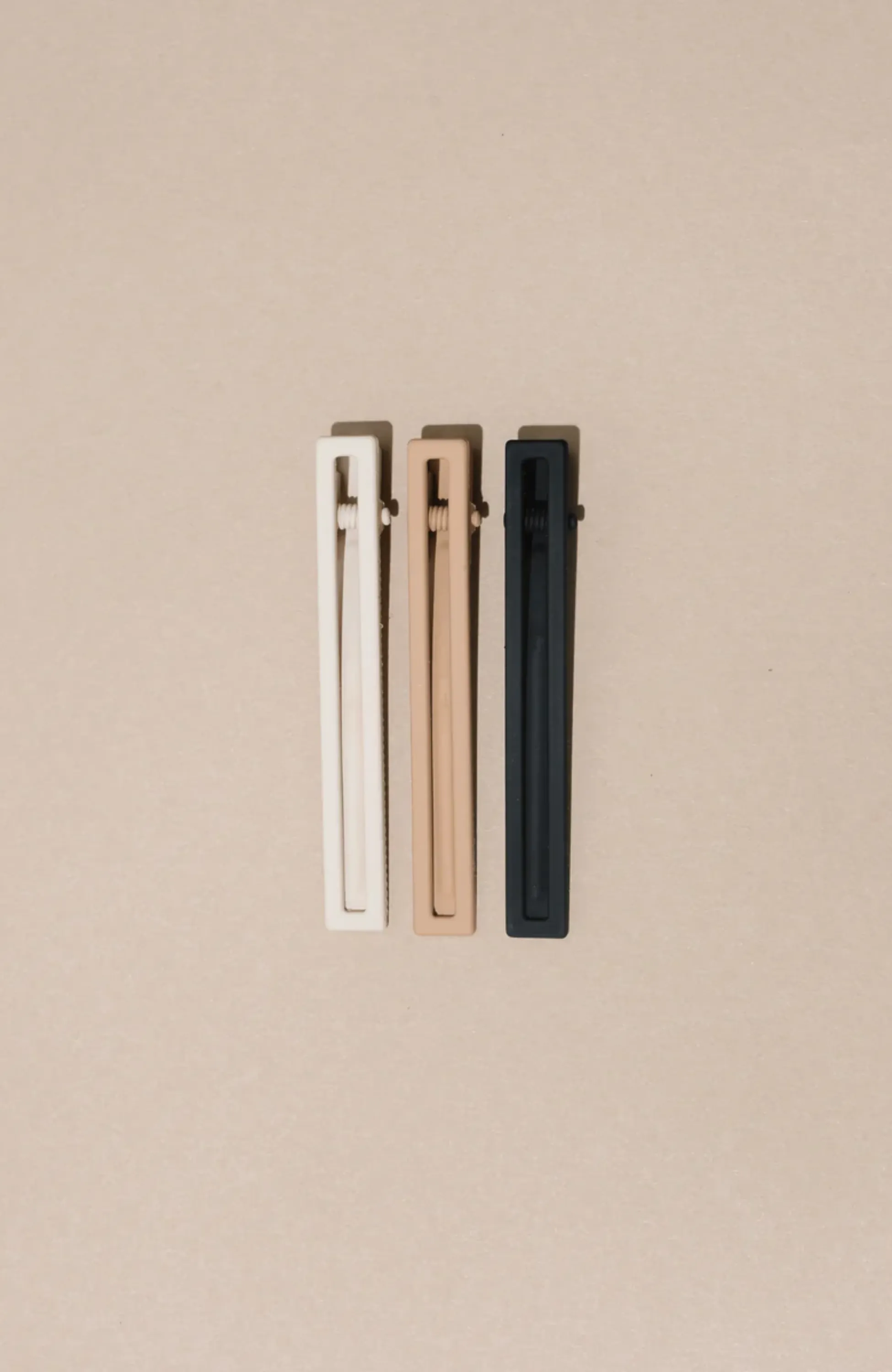 Nat   Noor - Yarrow Hair Clips Cacao