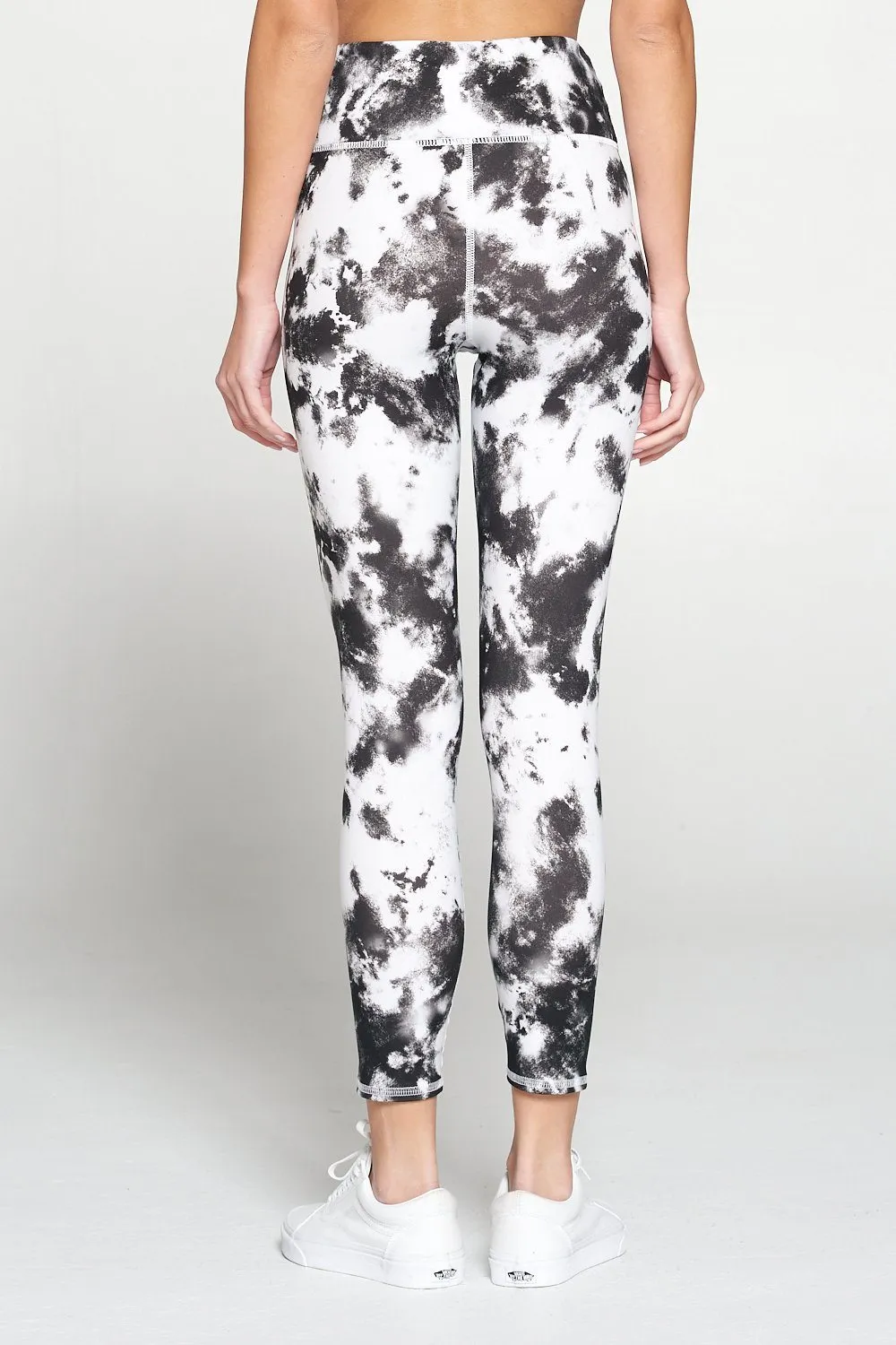 Sofia - B/W Silky Tie Dye 7/8 Legging (Regular-Waist) - FINAL SALE