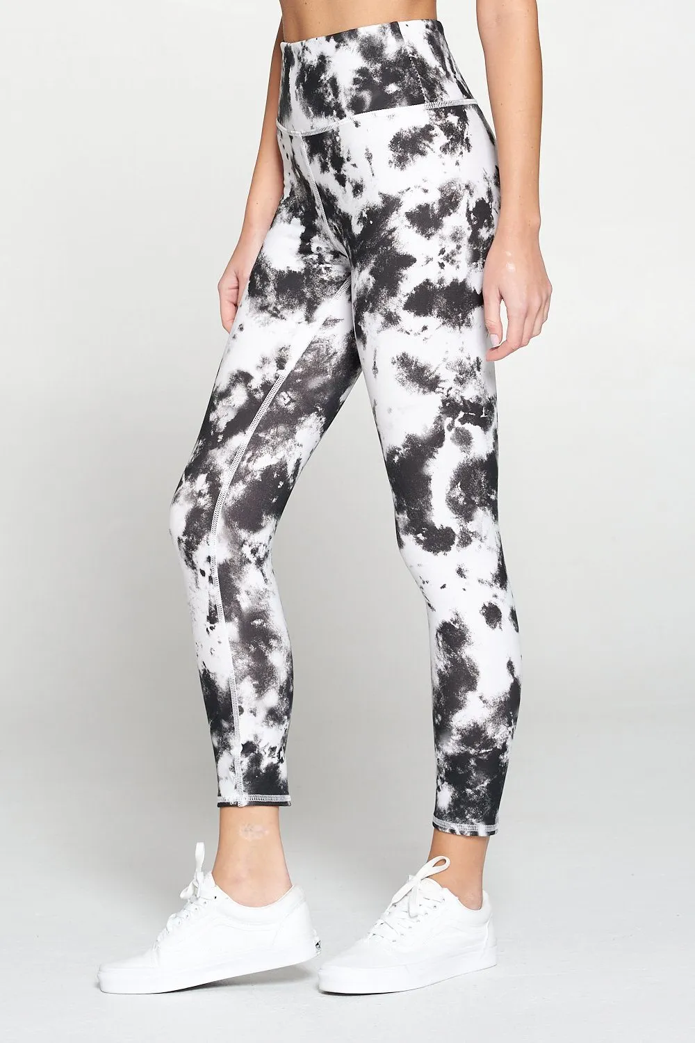 Sofia - B/W Silky Tie Dye 7/8 Legging (Regular-Waist) - FINAL SALE