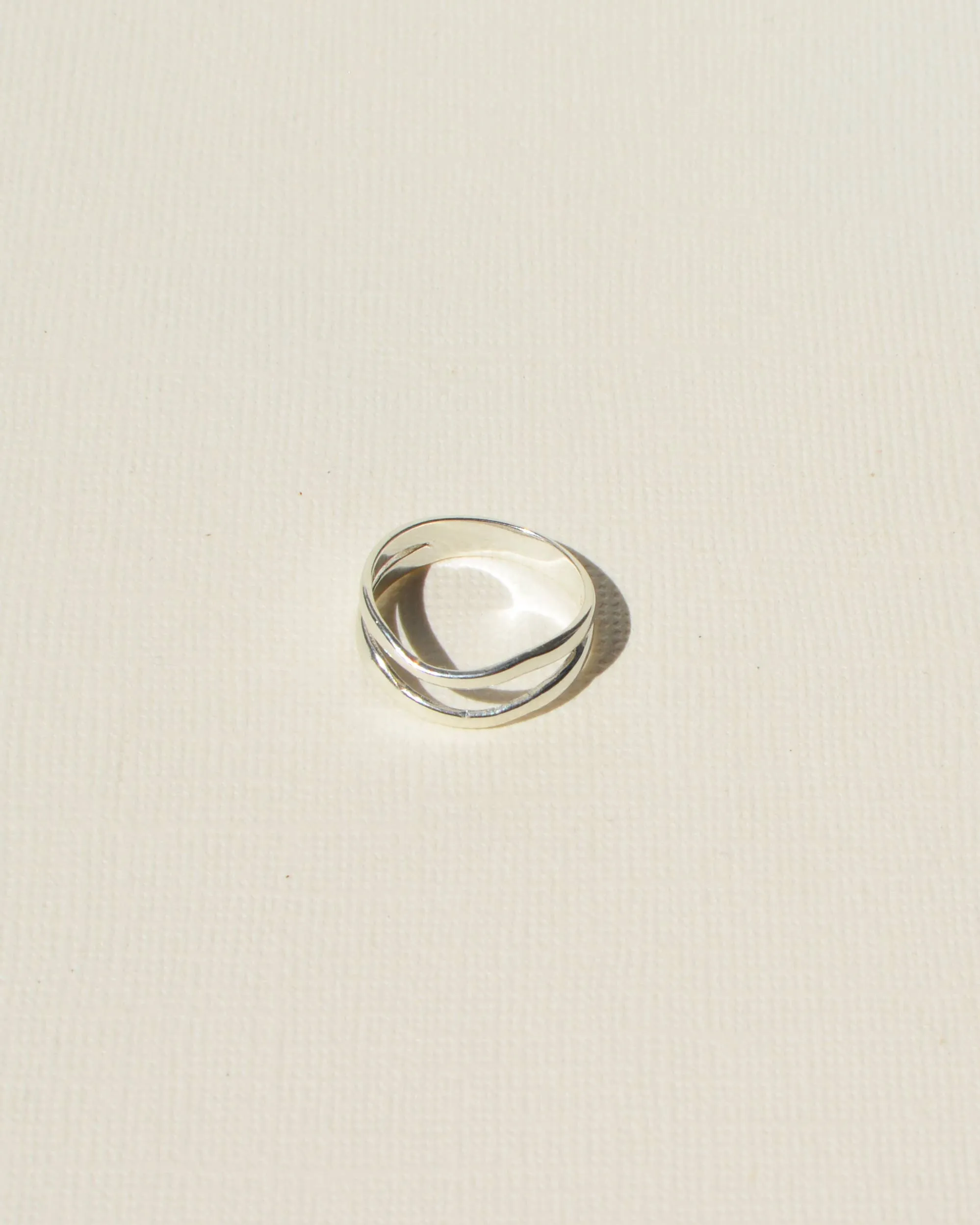 Wavy Band Ring
